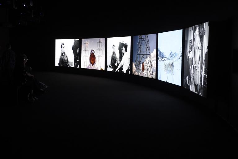 John Akomfrah: Purple, Veduta dell’installazione The Curve, Barbican Centre, 06 October 2017 – 07 January 2018 Photo by Anthony Harvey / Getty Images