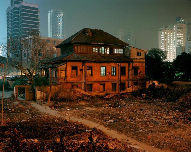 Ph Greg Girard.