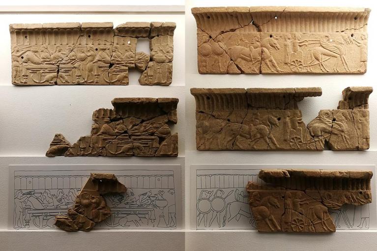 Lastre fittili a rilievo tipo C. Scena con banchetto con cavetto composta da “strigili” concavi. Successive al 575 a. C., Viterbo, Museo Archeologico Nazionale / Lastre fittili a rilievo tipo A. Processione rivolta a destra sotto un cavetto composto da “strigili” convessi. Successive al 575 a. C., Viterbo, Museo Archeologico Nazionale.