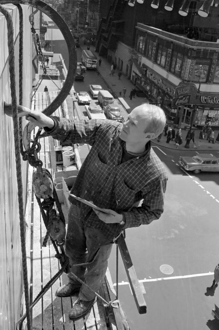1958, Sulla quarantasettesima strada.