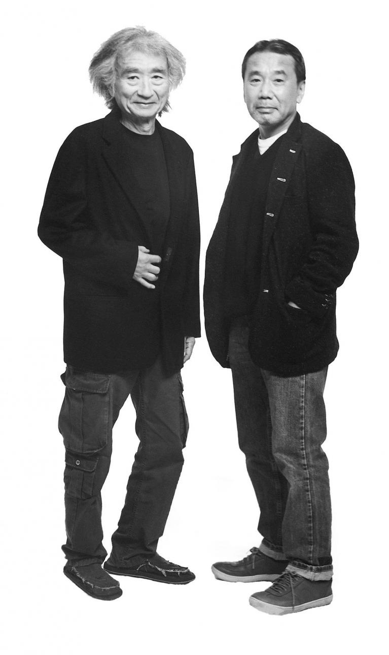 Seiji Ozawa, a sinistra, e Haruki Murakami, a destra. © Nobuyoshi Araki.