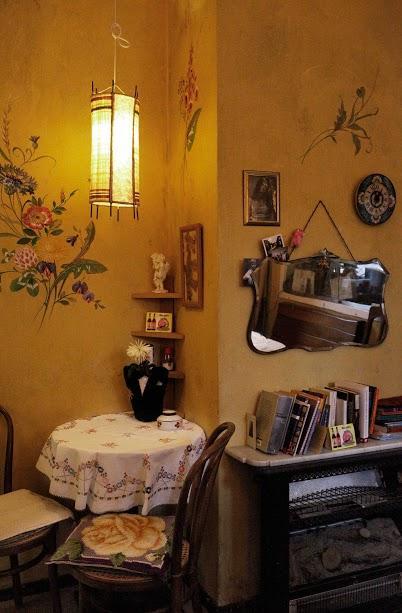 L’interno del caffè Finovo.