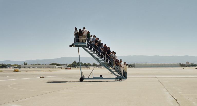 Adrian Paci, Centro di permanenza temporanea, 2007, fotografia su carta, Courtesy l’artista, Peter Kilchmann Gallery, Zurigo e Kaufmann Repetto, Milano/New York.