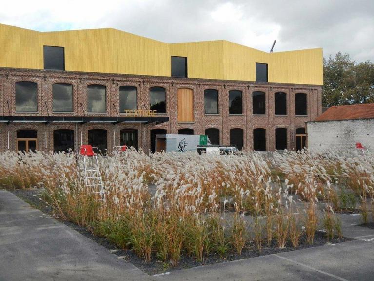 Wagon Landscaping. Flashcode garden, Kortrijk, Belgio.