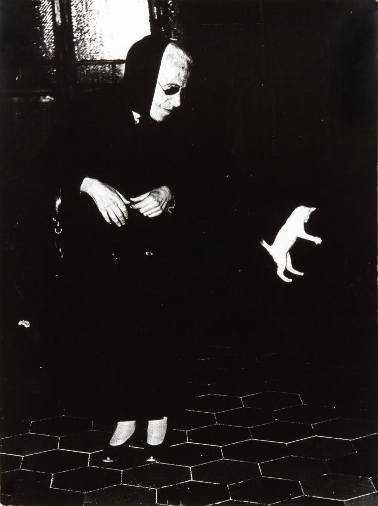 Mario Giacomelli, Verrà la morte e avrà i tuoi occhi, 1955 - 1957, courtesy archivio Mario Giacomelli, Senigallia.