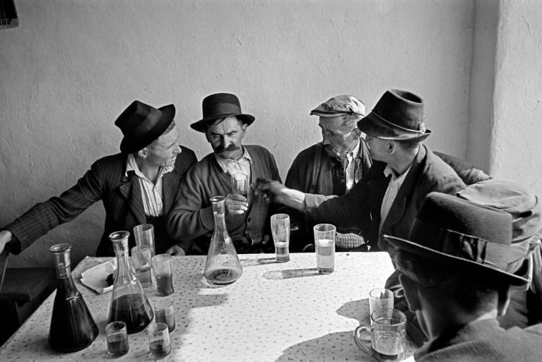 Werner Bischof - Farmers Inn. Puszta plains. Hungary,1947