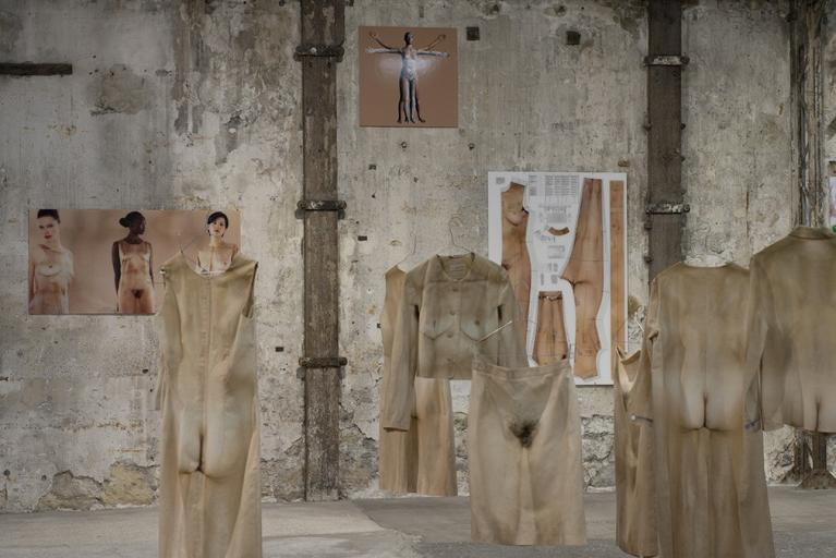 Alba d'Urbano, Il sarto immortale: Couture, 2012.