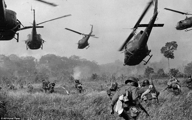 Ph Robert Capa.