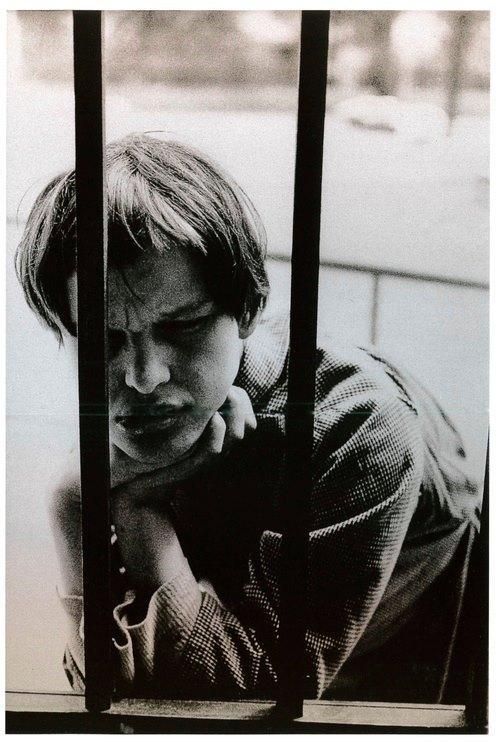 Carla Cerati, Ospedale psichiatrico, Gorizia, 1968, (Morire di classe) © Carla Cerati.