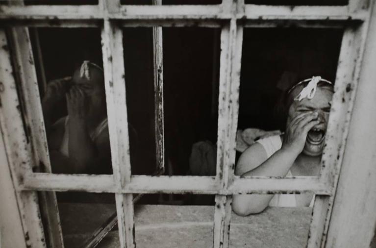 Carla Cerati, Ospedale psichiatrico, Firenze, 1968. (Morire di classe) © Carla Cerati.