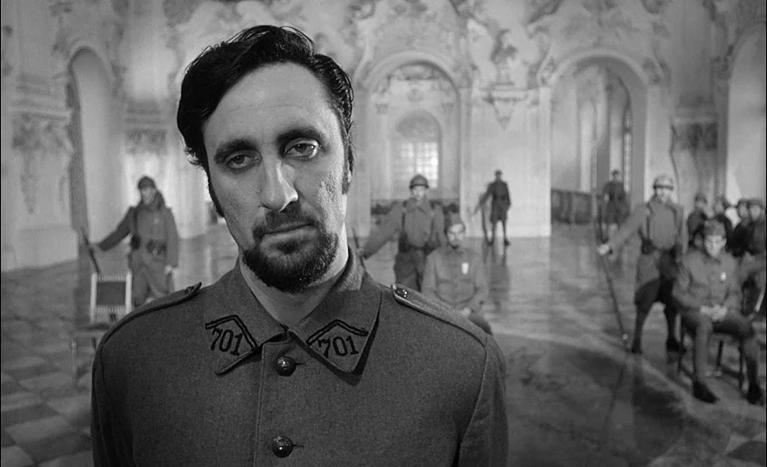 Timothy Carey, “Orizzonti di gloria” (Stanley Kubrick, 1957).