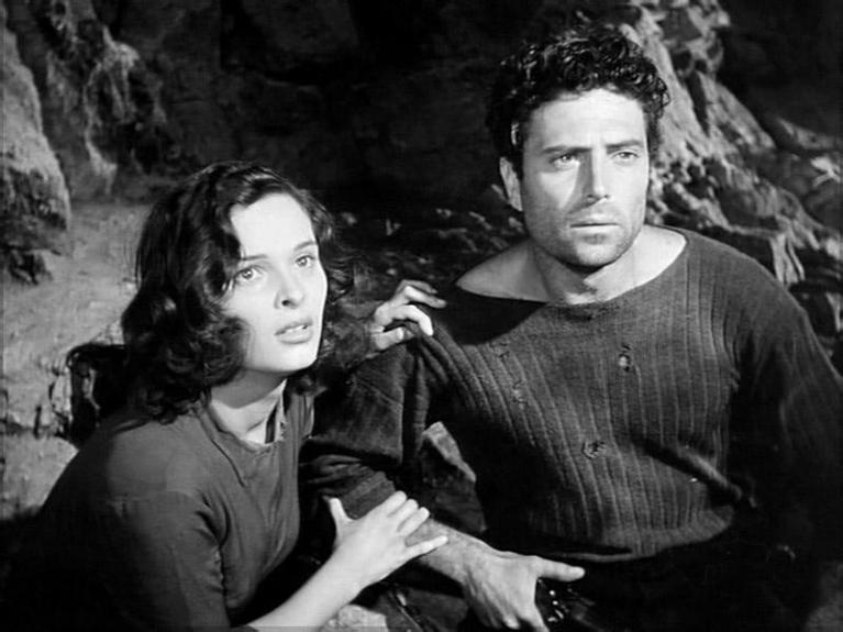 Raf Vallone con Lucia Bosé in “Non c'è pace fra gli ulivi”.