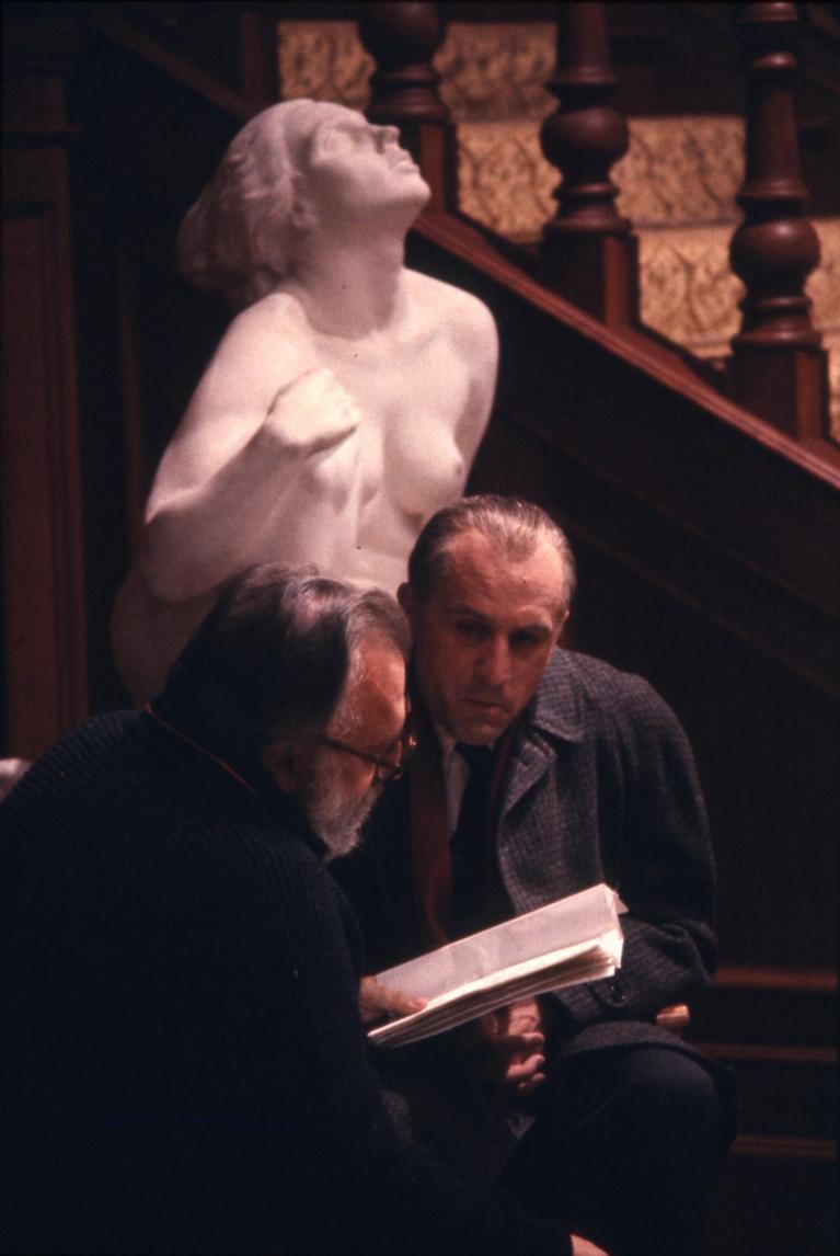 Sergio Leone e Robert De Niro sul set di “C’era una volta in America” (© Fondazione Cineteca di Bologna).