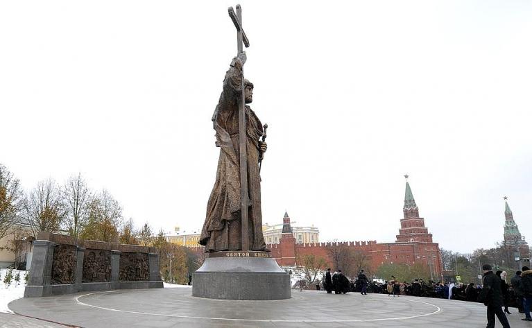 Monumento a Ivan il Terribile, Orël.