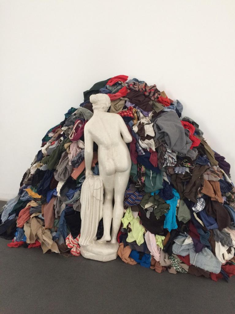 Michelangelo Pistoletto, Venere degli stracci (1967).