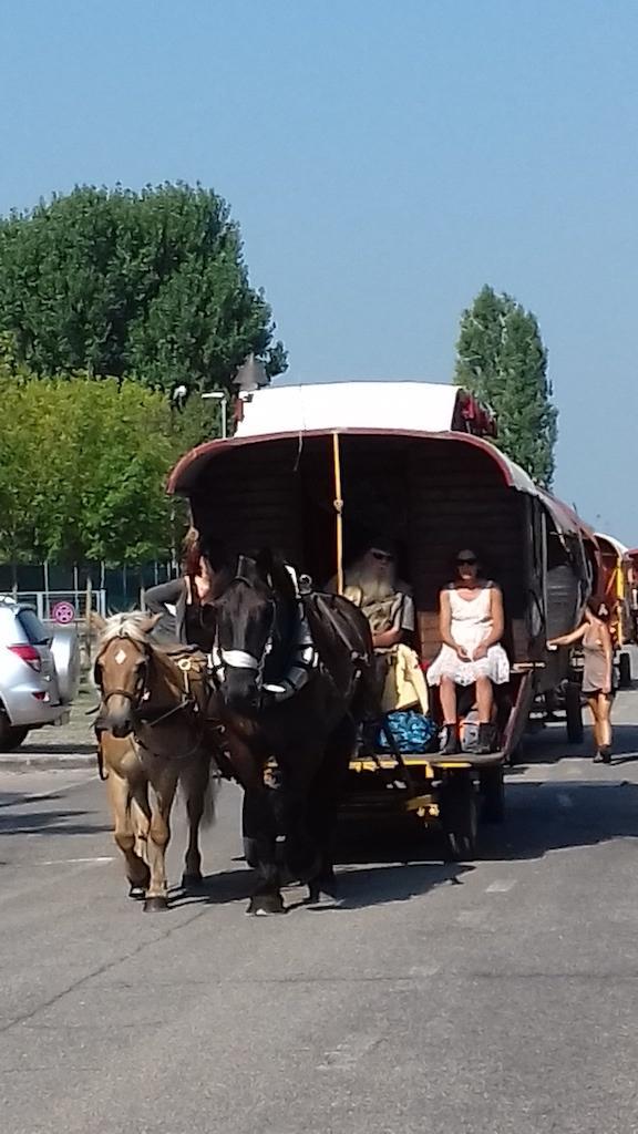 Sur la route.
