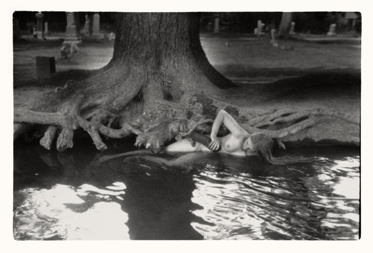 Ph Francesca Woodman.