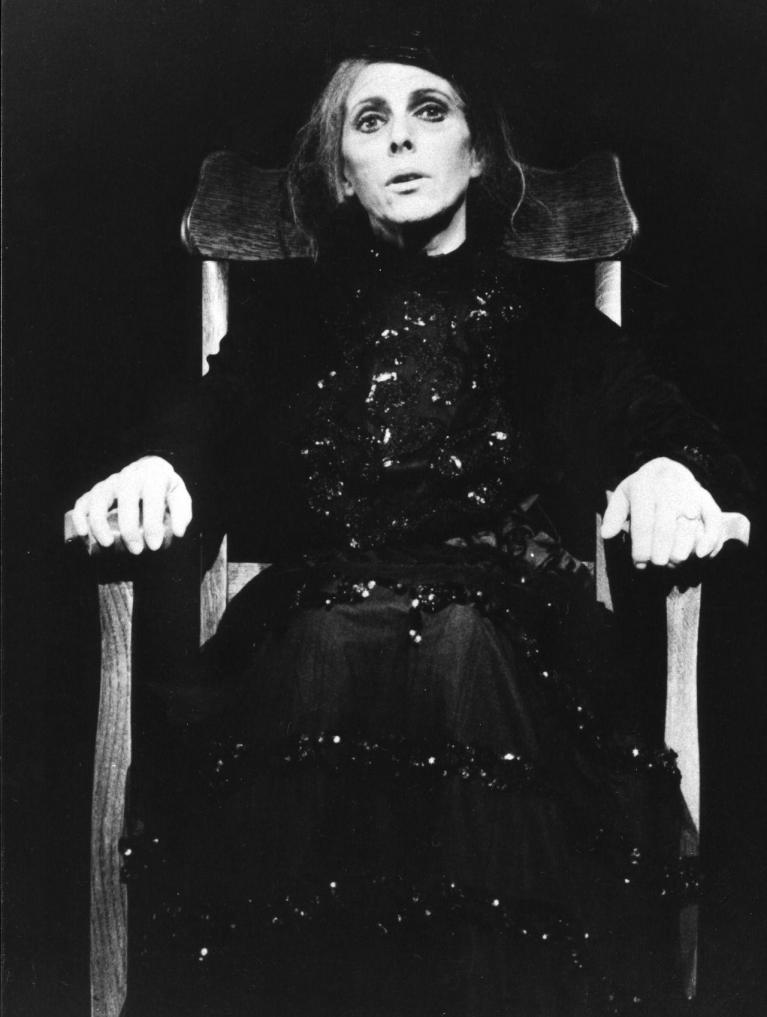 Rockaby (1981) con Billy Whitelaw, regia di Alan Schneider.