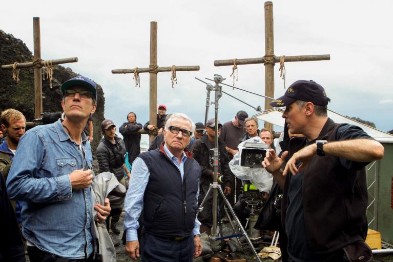 Martin Scorsese (al centro) sul set del film.