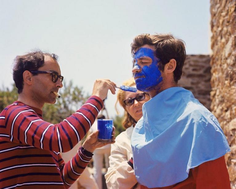 Godard con Jean-Paul Belmondo sul set di “Pierrot le Fou”.