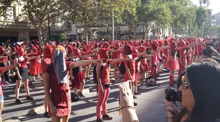 Uno dei flash mob “Lo stupratore sei tu”.