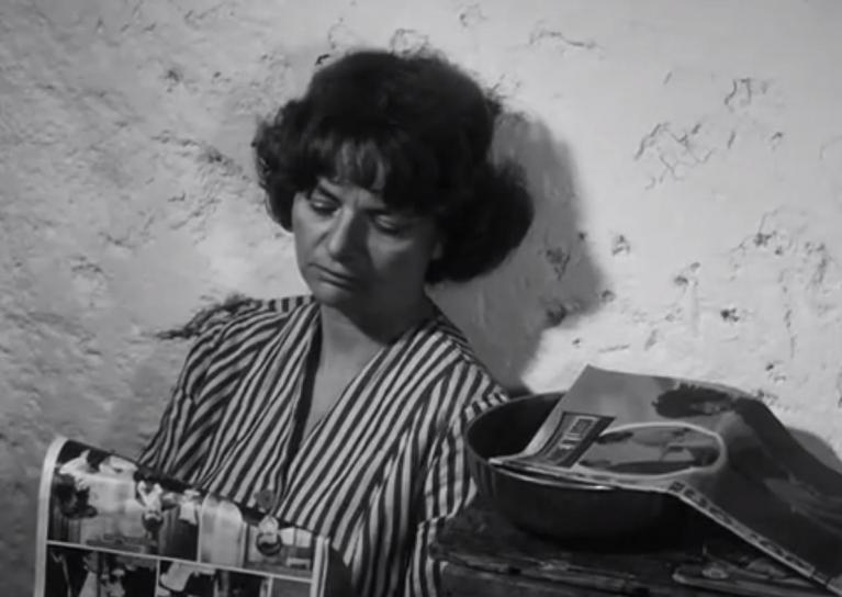 Elsa Morante in una scena di Accattone, 1961, regia di P. P. Pasolini.