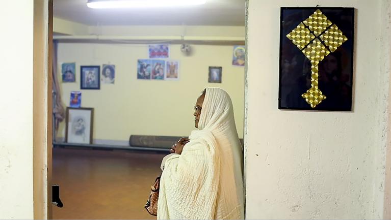 Still from Asmarina (2005).