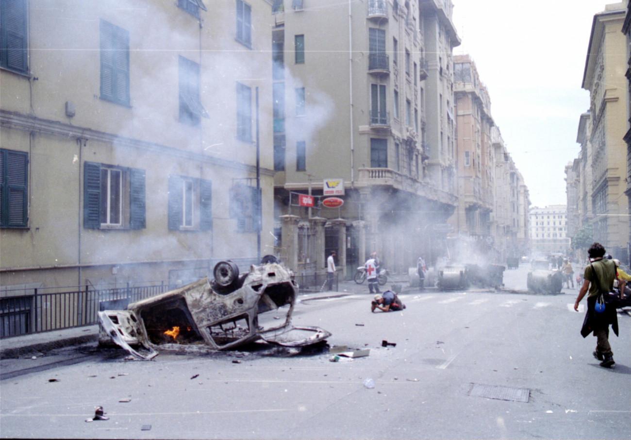 Genova vent'anni dopo: battaglia di immagini - Vimarsana News