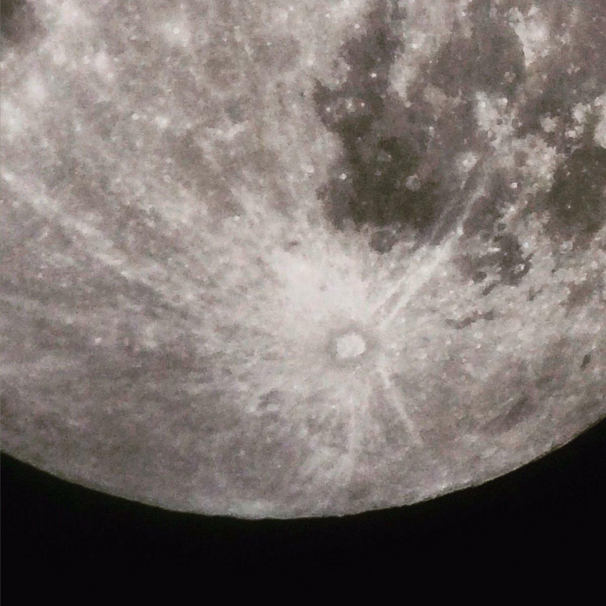 Vi E La Luna Di Leopardi