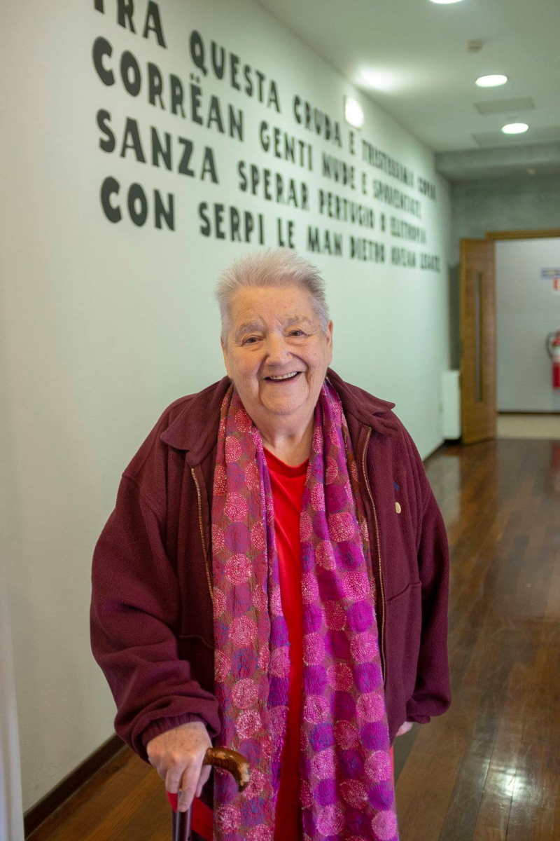 Giulia Niccolai al Teatro Rasi, Ravenna 2019. Foto di Ferdinando Scianna