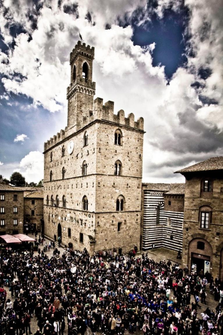 Mercuzio in piazza. Foto di Carlo Gattai
