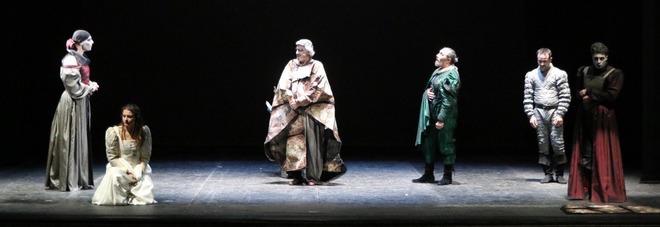 Lear, Stabile di Catania.