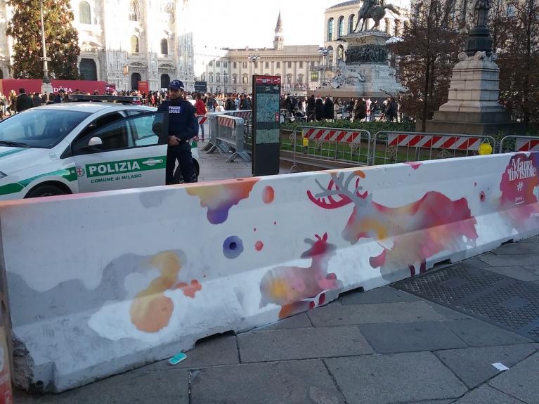 Navidad di Manu Invisible.