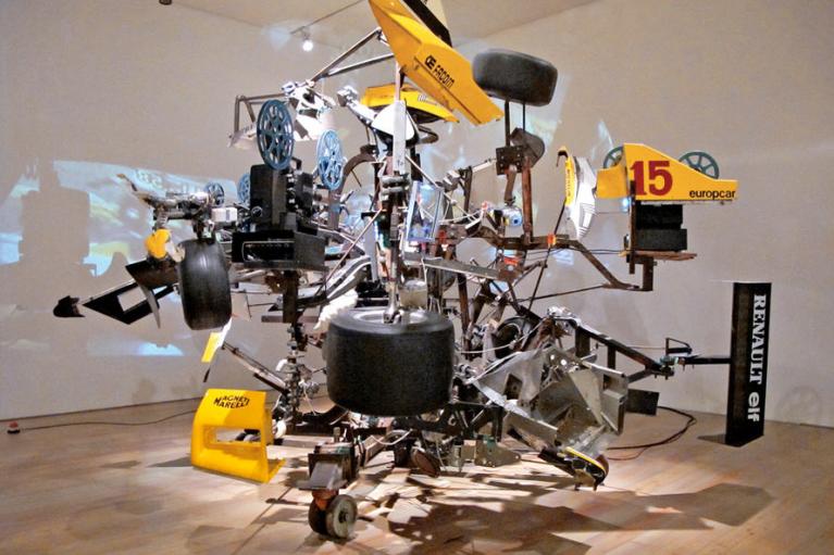 Opera di Jean Tinguely.
