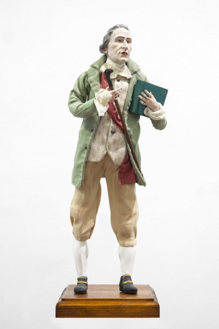 The Cicerons, Sir William Hamilton - 2013 Statuetta in terracotta realizzate da Laboratorio La Smorfia di Fabio Paolella, Napoli. Ph Amedeo Benestante