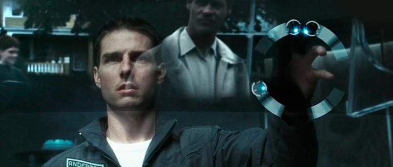 Una scena tratta dal film Minority Report, di Steven Spielberg, 2002