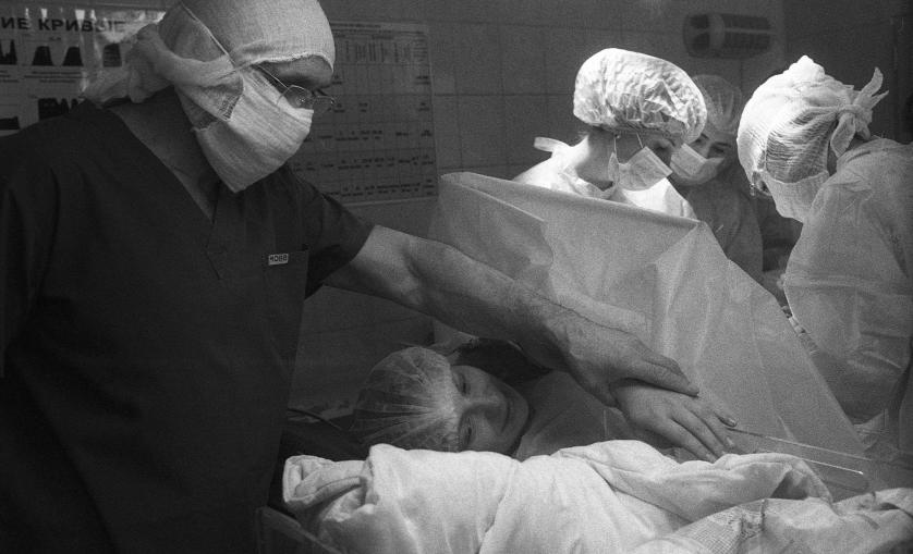 55° giorno dell’invasione, Primo contatto fra madre e figlia.