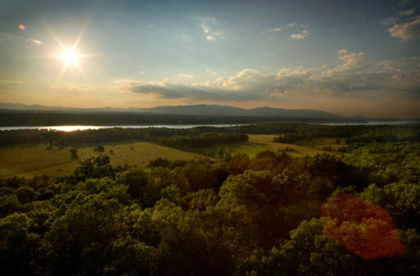 22wadler-booming-countryhouse-articleLarge.jpg