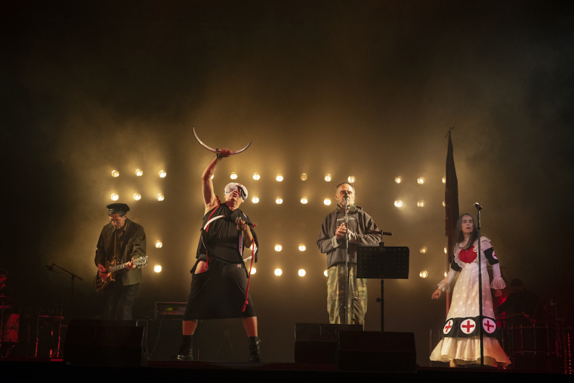 6.foto copertina .jpg