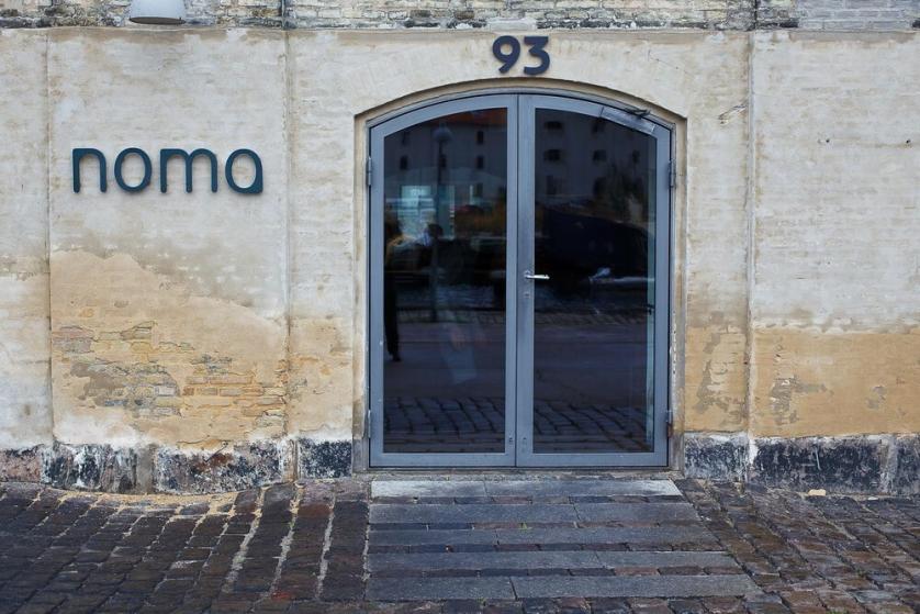 Noma-Entrance-to-Restaurant.jpg