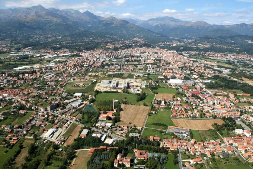 Biella, dentro alla città mediale.