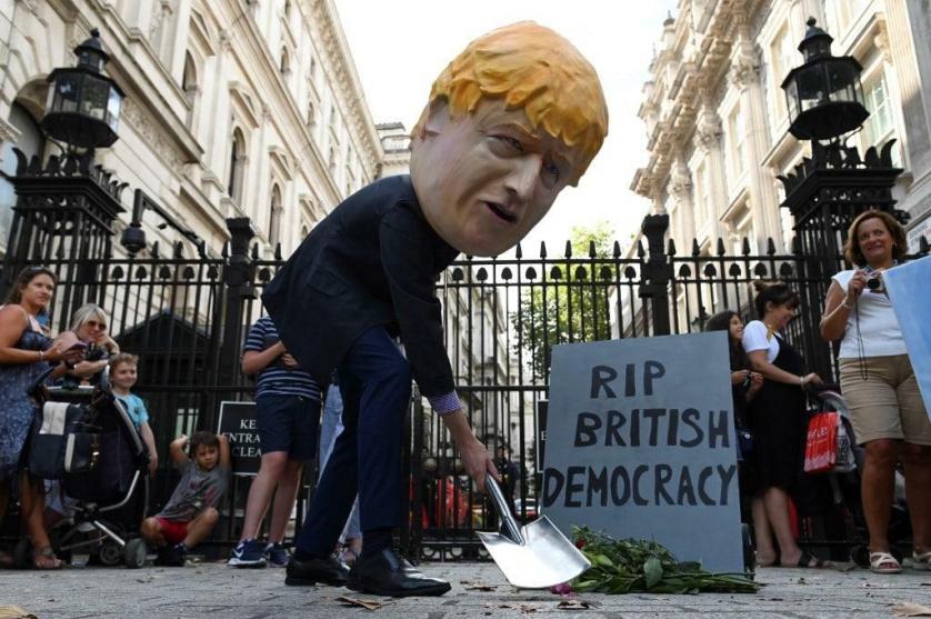 boris-johnson-sospensione-parlamento-brexit.jpg