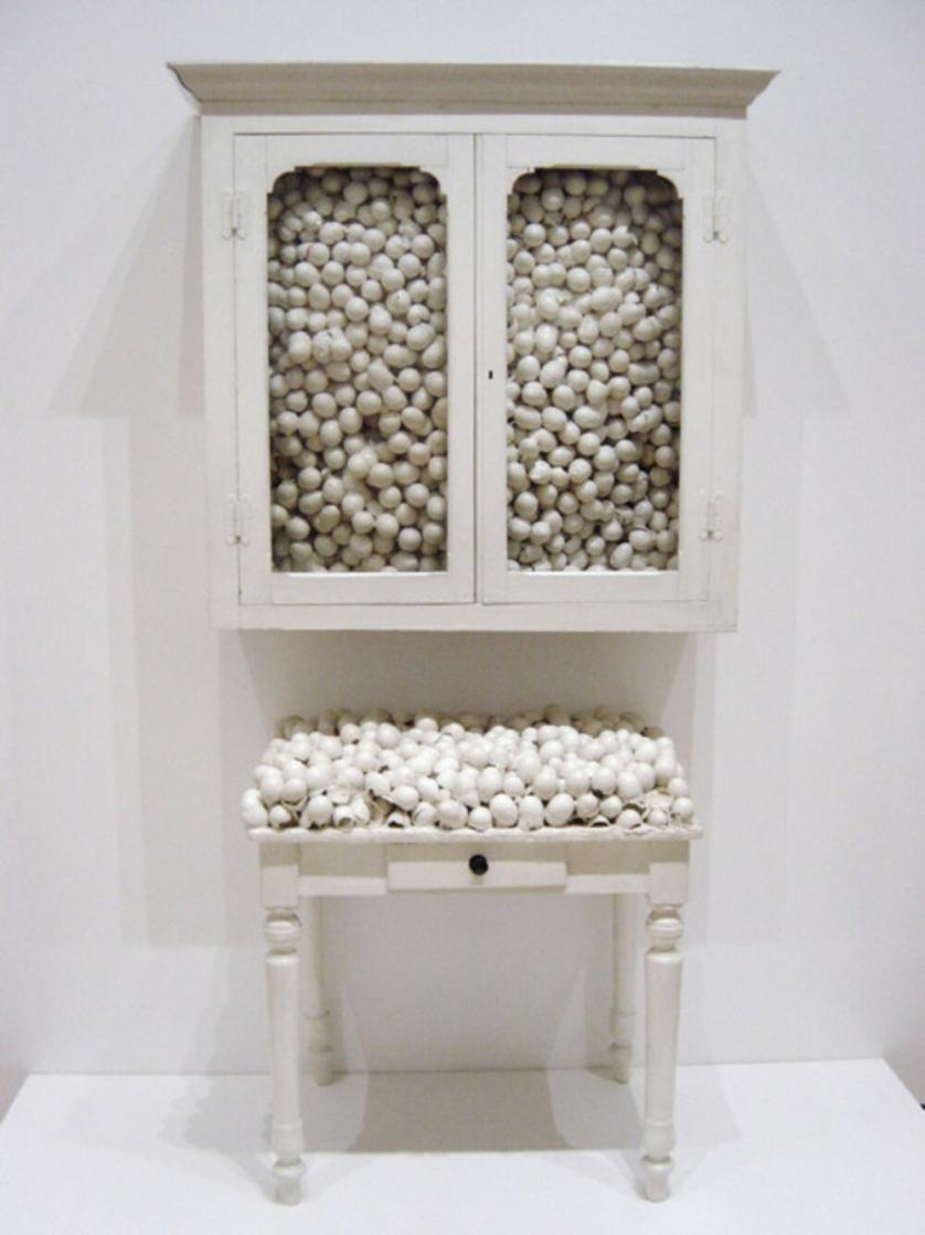 Marcel Broodthaers, Cabinet blanc et table blanche, 1965