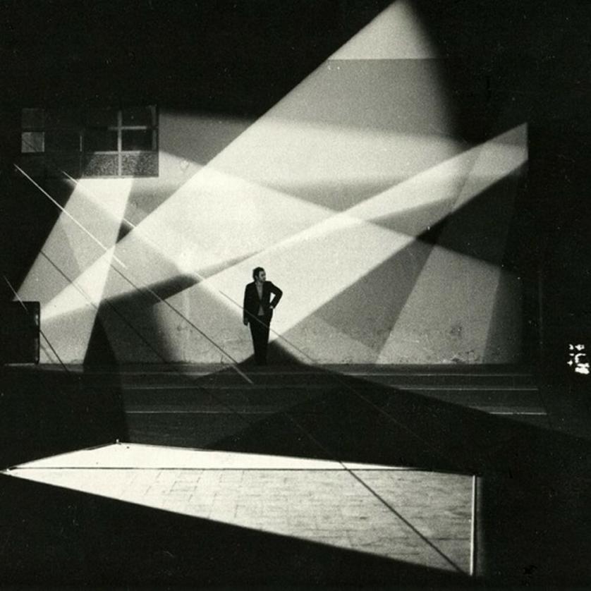 Simone Carella, Luci della città, 1976 spettacolo realizzato per la Rassegna Teatrale di Cosenza
