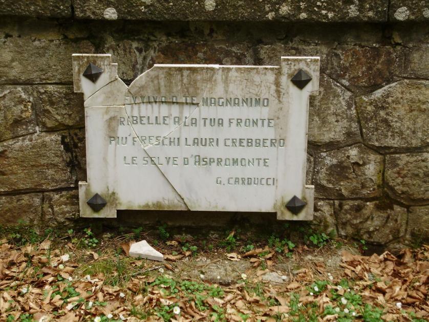 lapide_carducciana_in_aspromonte_1.jpg