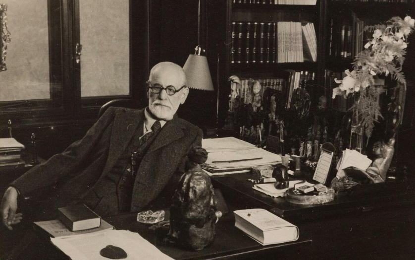photograph-of-sigmund-freud-taken-in-the-study-at-berggasse-19-vienna-c.1934-e1567781707673.jpeg