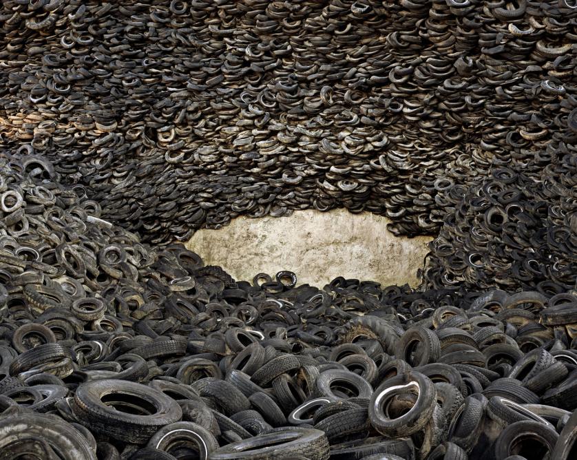 Ph Edward Burtynsky.