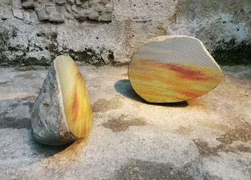 Sarah Sze, Split Stone (7:34), 2018. Sarah Sze e Gagosian.