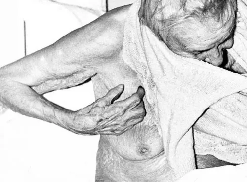 Mario Giacomelli, Verrà la morte e avrà i tuoi occhi, 1966 - 1968, courtesy archivio Mario Giacomelli, Senigallia.