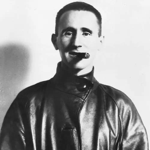 Bertolt Brecht.